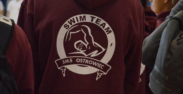 Udany początek Świętokrzyskiej Dużej Ligi Pływackiej w wykonaniu uczniów ostrowieckiej SMS